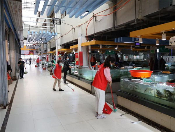 市城投集團(tuán)開展“大清掃、大撿拾、大宣傳”專項(xiàng)活動(dòng)